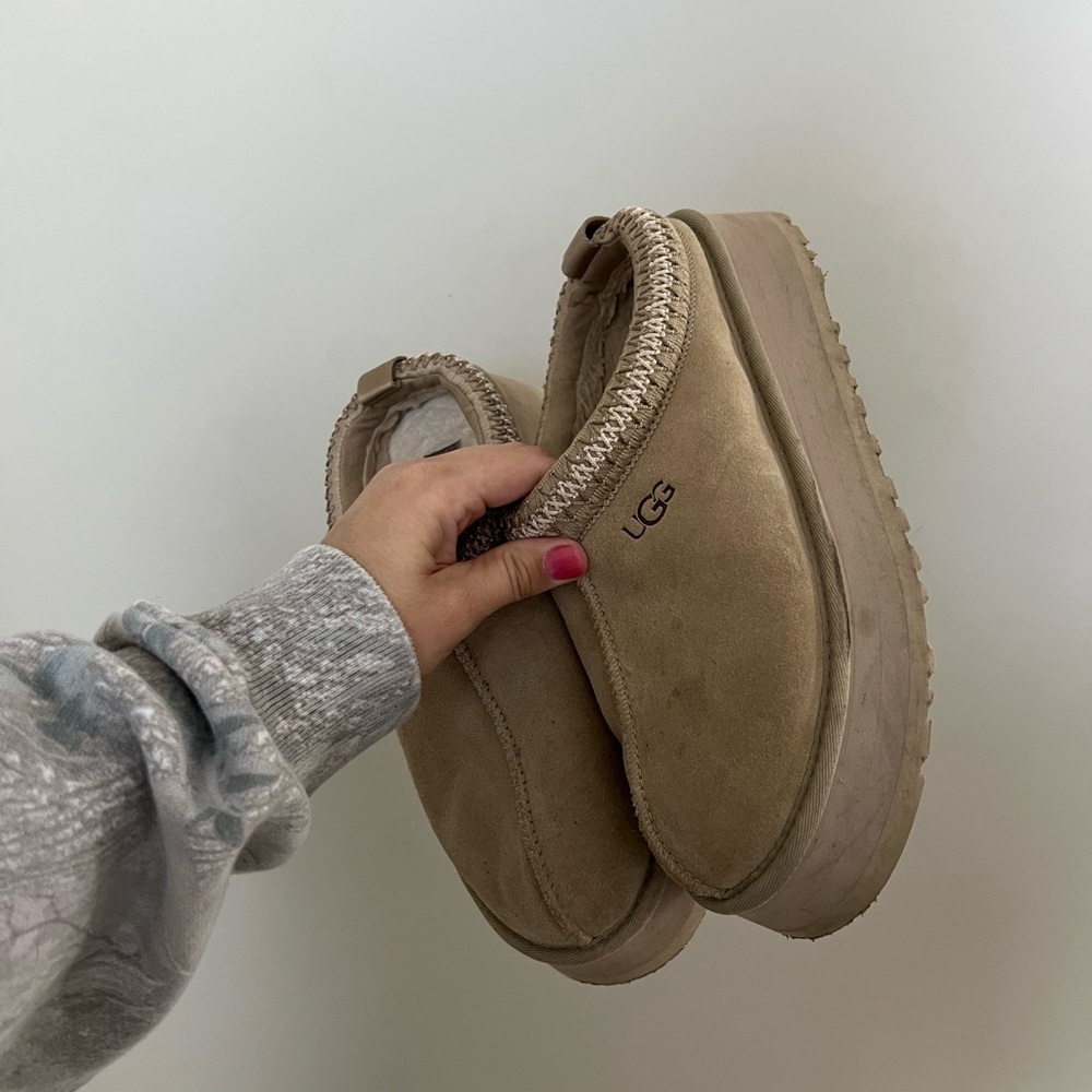 Ugg platform tazz